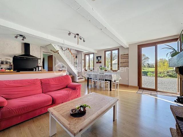 Propriété avec dépendances sur 9700 m2