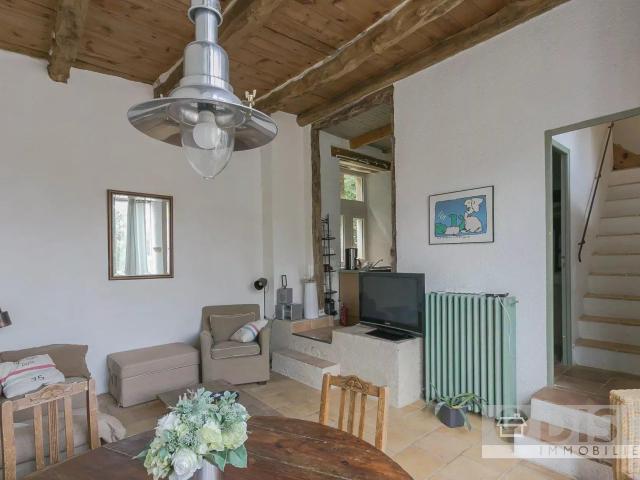 Propriété avec deux gites, camping, logement insolites. m² Saint Projet