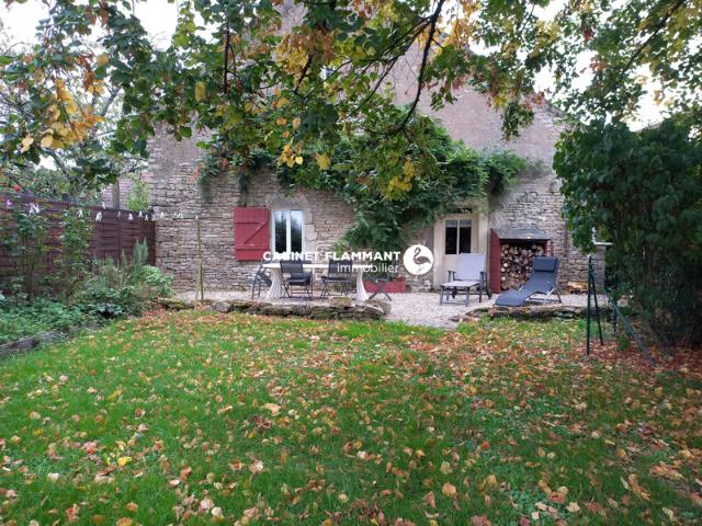 PROPRIETE AVEC GÎTE ET DEPENDANCES