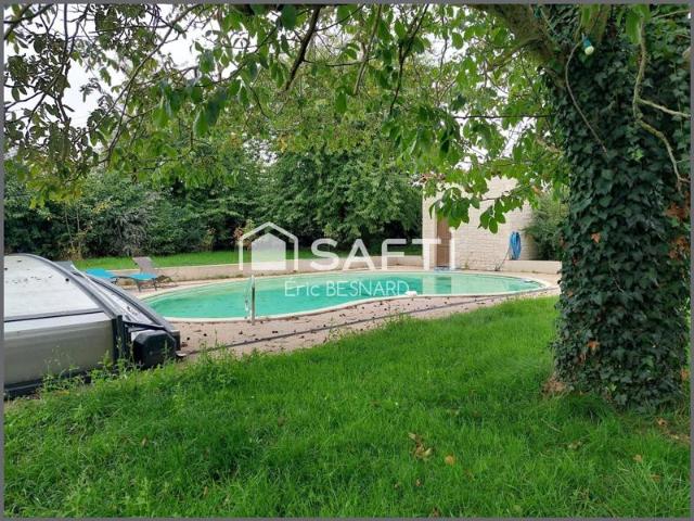 Propriété avec gîtes 14 pièces 278m2 environ 86200 Sammarçolles