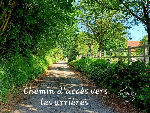PROPRIETE avec gîtes, terrain 4 hectares