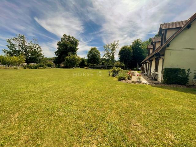 Propriété avec Installations Equestres à 10 mn de Fontainebl. 240m² Fontainebleau