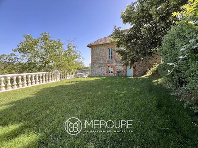 Propriété avec jardin