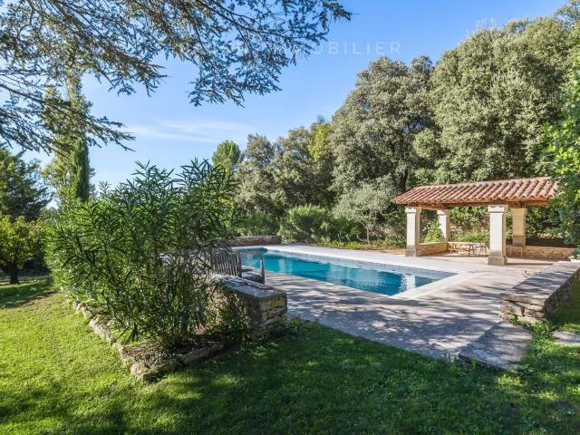 Propriété avec magnifique vue sur le village de Bonnieux 152m² Bonnieux