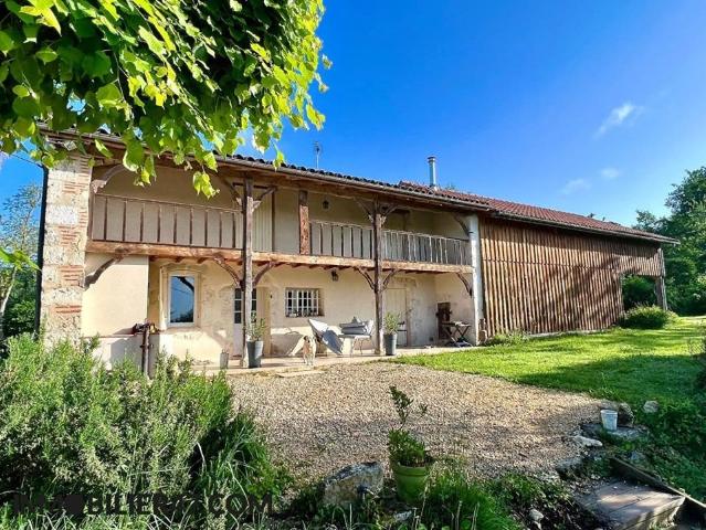 Propriété Avec Piscine Et Dépendances 280m² Castelmoron sur Lot
