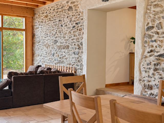 Propriété avec piscine et jardin