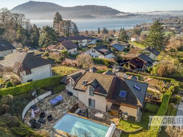 Propriété avec Piscine proche Lac d'Annecy