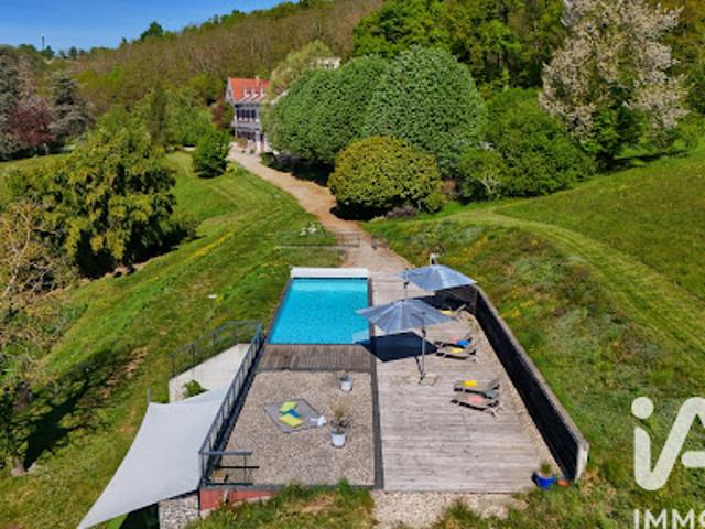Propriété avec piscine