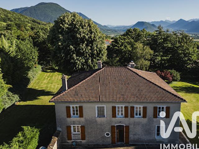 Propriété avec piscine