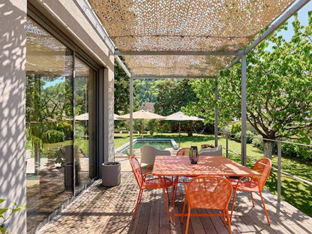 Maison avec piscine et jardin