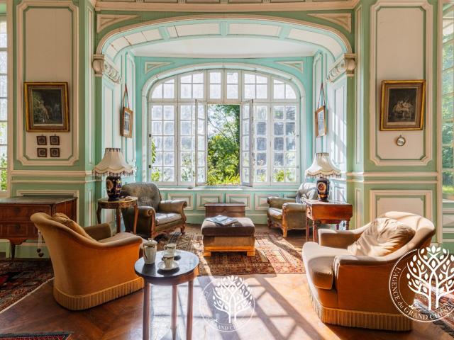 Propriété Bourgeoise et Authentique proche de La Rochelle 435m² Rochefort