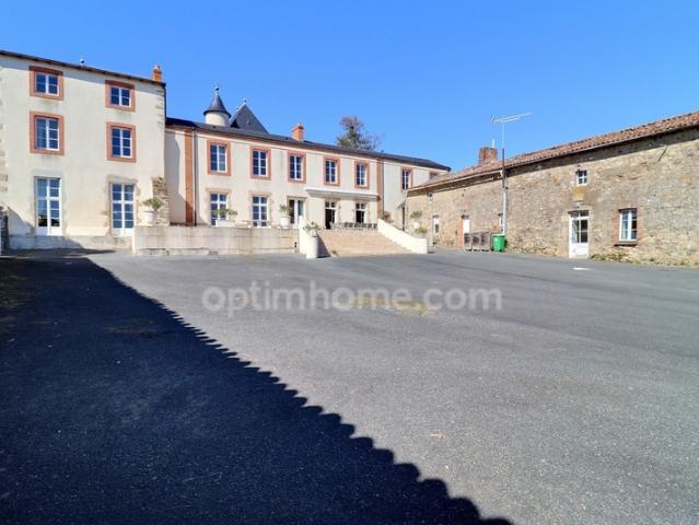 Domaine d’Exception du XVIe s. – Proche Cholet | Potentiel > 1 200 m²
