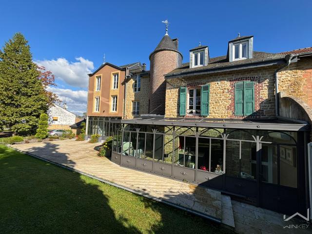 Propriété d’exception 15 pièces 419 m2 habitables 10 min de Charleville Mézières