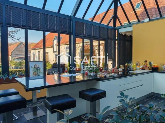 Propriété d’exception – 305 m² habitables – 2 logements – 11. 303m² Abbeville