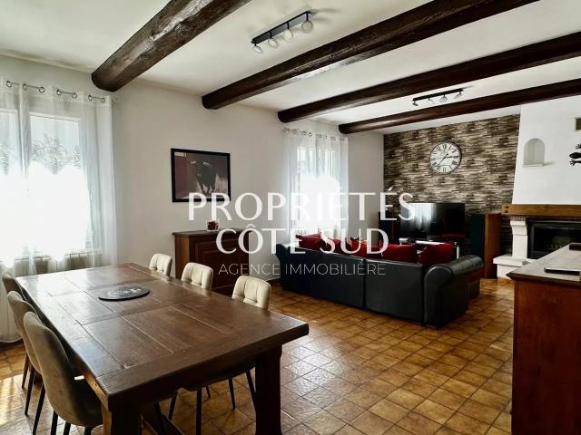 Propriété d’exception à Saint Geniès de Comolas 8 pièces. 241m² Saint Geniès de Comolas