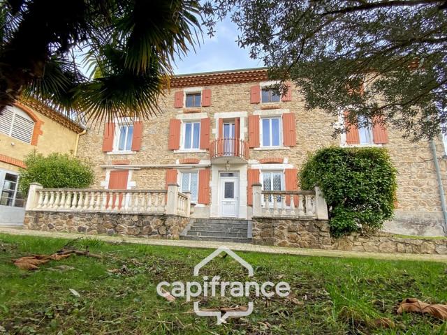 Propriété d’exception – Ancienne magnanerie de 229 m² et ses dépendances à Sarras 07