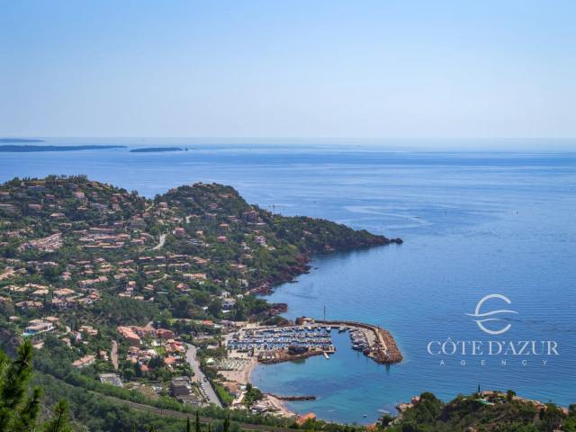 Propriété d’exception avec vue mer panoramique 594m² Théoule sur Mer