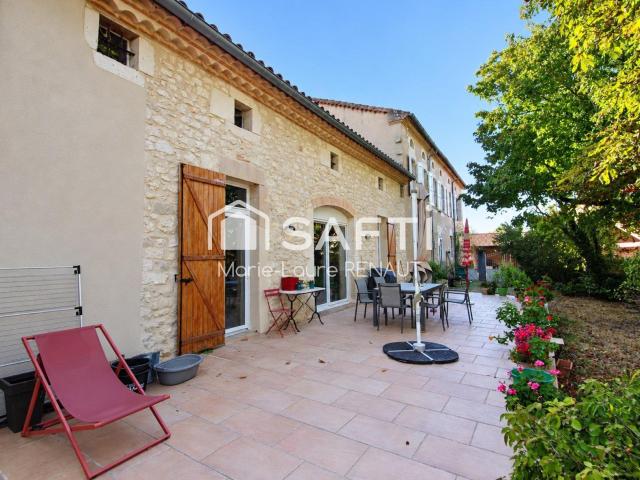 Propriété d’exception avec double habitation, piscine et ter. 616m² Saint Julien du Puy