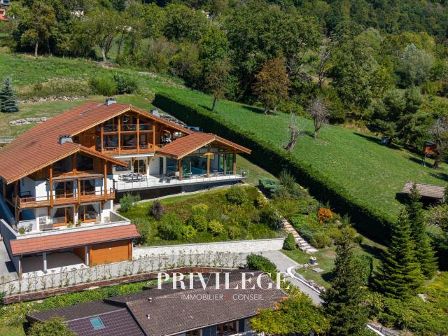 Propriété d’exception avec piscine intérieure, sauna, vue pa. 500m² Fillinges