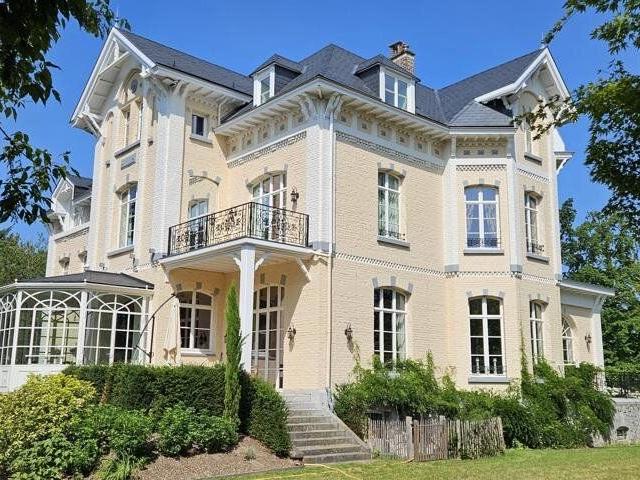 Propriété d’Exception dans un Parc Privé de 1 ha