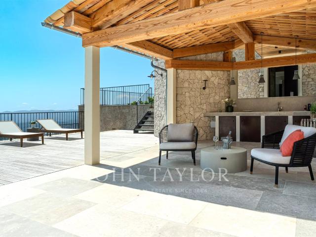 Propriété d’exception de très grand standing, vue panoramiqu. 287m² Châteauneuf Grasse