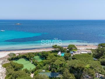 Propriété d’exception pieds dans l’eau à Saint Tropez– 11 chambres