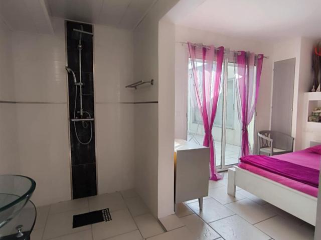 ? Propriété d’exception Piscine & Studio indépendant, intimi. 228m² Caux