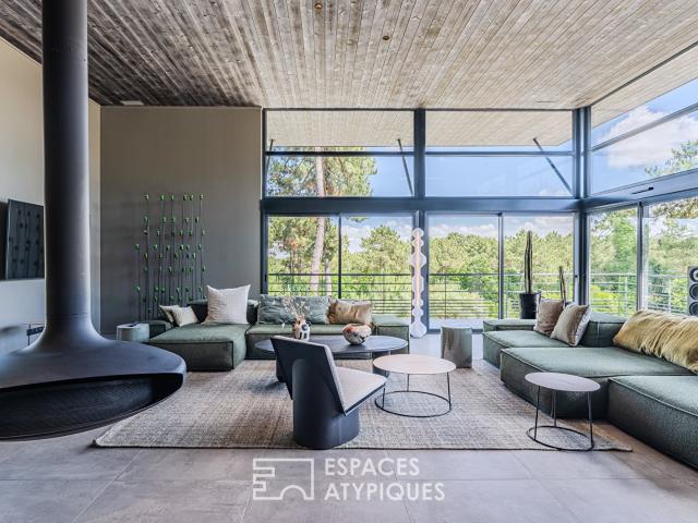 Propriété d'architecte confidentielle en lisière de forêt du. 340m² Biscarrosse