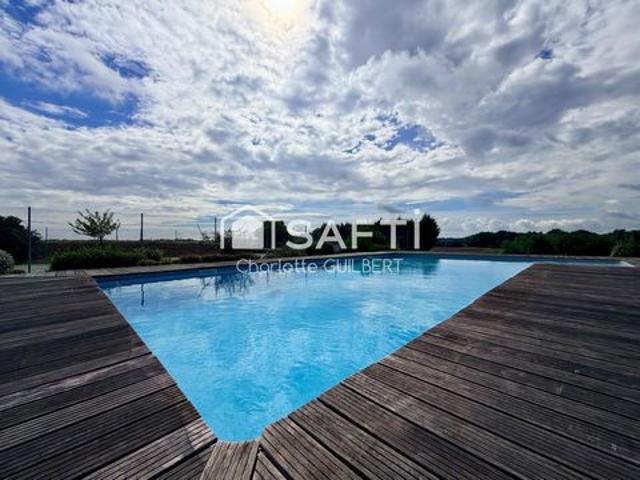 Propriété Deux habitations – Piscine & dépendances