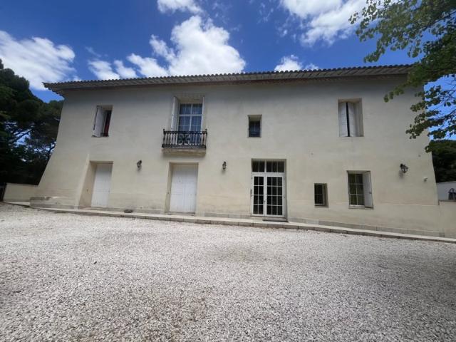 Propriété d'exception 18 pièces à Montpellier