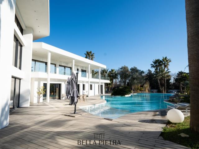 Propriété D'exception À Baillargues Avec Piscine 800m² Montpellier