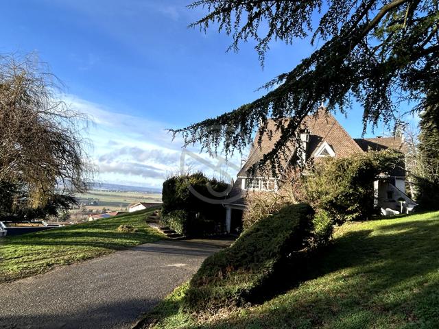 Propriété d'exception à LA COTE SAINT ANDRE