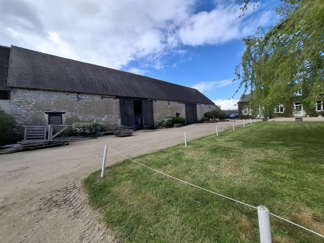 Propriété d'exception avec domaine équestre À 20 minut 250m² Orléans
