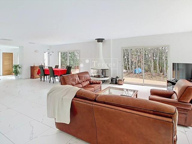 Propriété d'exception avec gîtes à vendre à Baudinard sur Ve. 296m² Baudinard sur Verdon