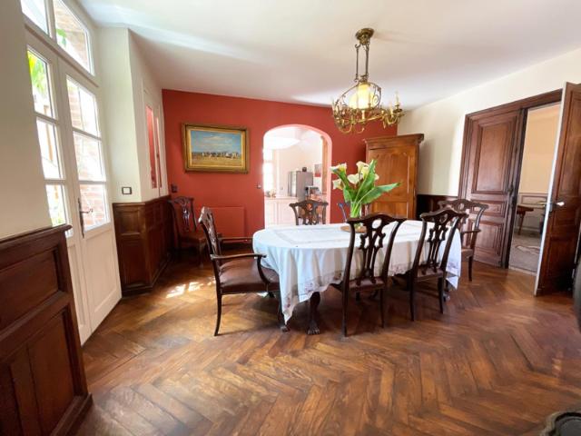 Ensemble immobilier avec Maison de maître, gîte, maison de g
