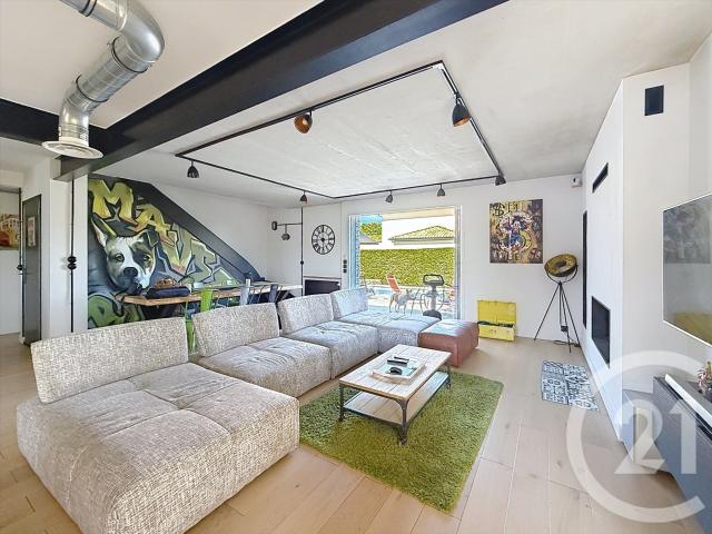 PROPRIÉTÉ D'EXCEPTION AVEC PISCINE, SPA ET PRESTATIONS HAUT. 245m² Oudon