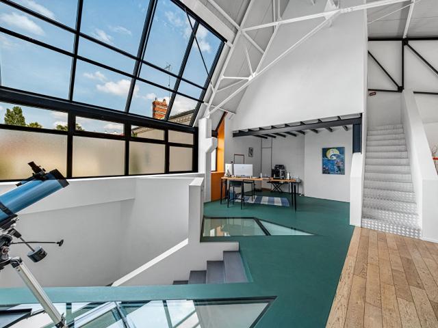 Propriété d'exception de 410 m² avec piscine à Chalon sur Sa. 410m² Chalon sur Saône