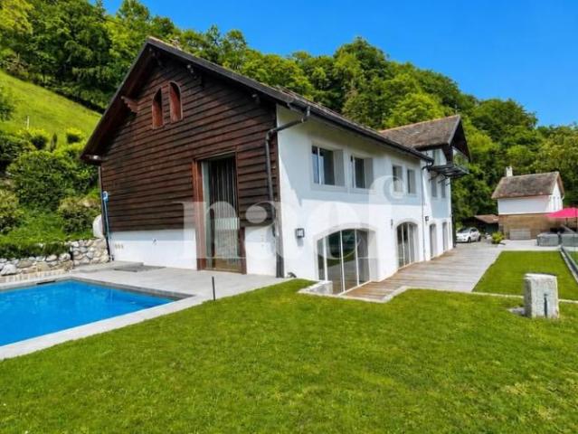 Propriété d'exception de 8 pièces avec vue panoramique sur le lac et piscine chauffée