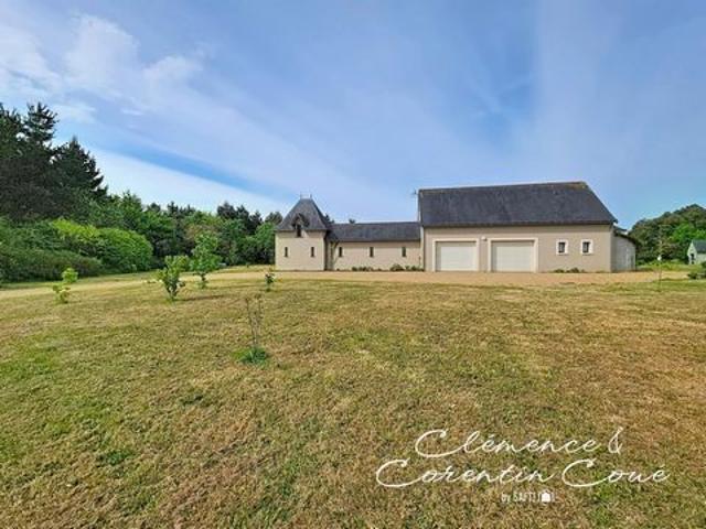 Propriété d'exception de 274 m² à Angrie