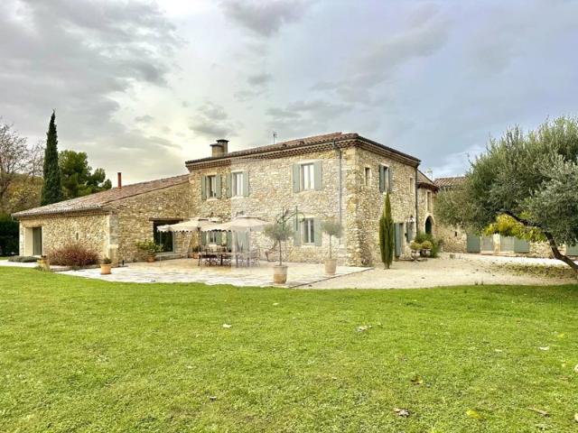 Propriété d'exception Drôme Provençale