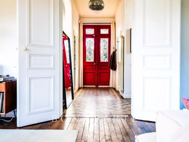 Propriété d'exception: Élégante maison de maître avec dépen. 455m² Coulon