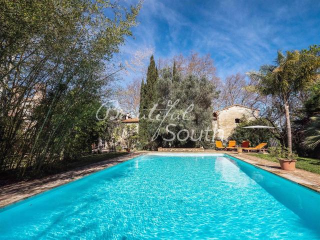Propriété d'exception Gîtes et Mas avec parc et piscine – À. 468m² Perpignan