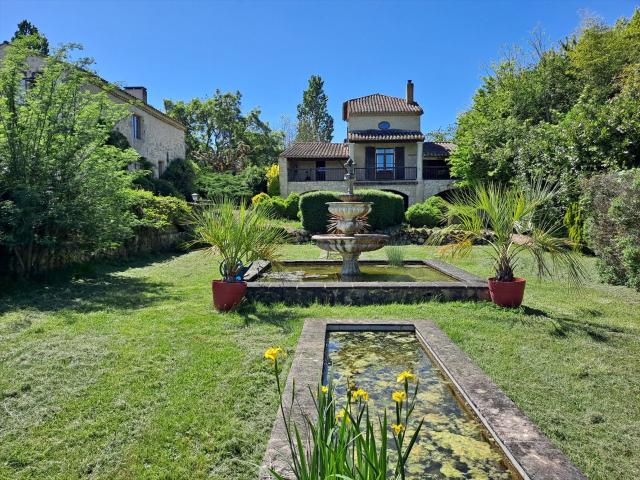 Propriété d'Exception pour Amoureux des Jardins à Quelques 283m² Condom