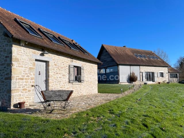 Propriété d'exception sur 1 hectare de terrain