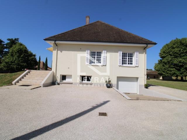 PROPRIÉTÉ D'EXCEPTION SUR 6 472 m² – TERRAIN CONSTRUCTIBLE DÉTACHABLE 1500 M²– PISCINE – DÉPENDANCES