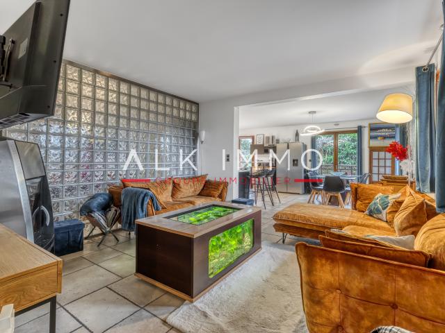 Propriété de 210m2 BALMONT CENTRE