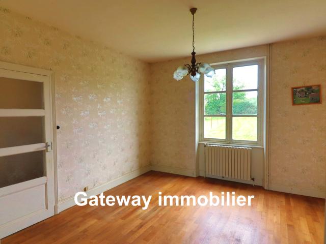 PROPRIETE DE 3849 M2 AVEC MAISON D'HABITATION ET DEPENDANCES COMMUNE DE MARCILLAT EN COMBRAILLE