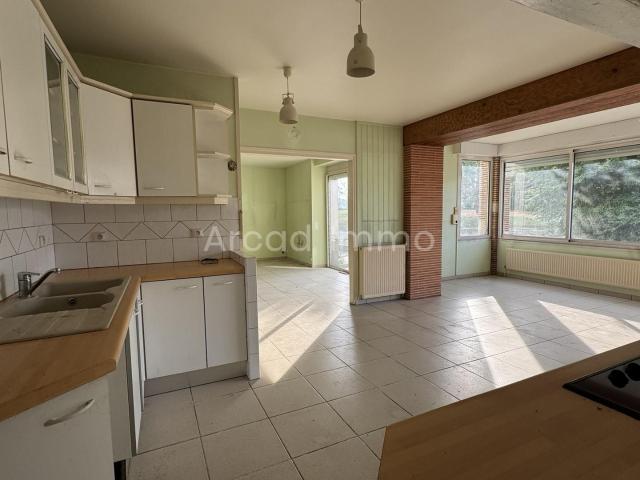 Propriété de campagne avec deux maisons dont une à rénover. 155m² Loubès Bernac