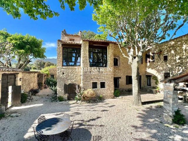 Propriété de Campagne de prestige de 7 chambres en vente La Tour d'Aigues, Provence Alpes Côte d'Azur