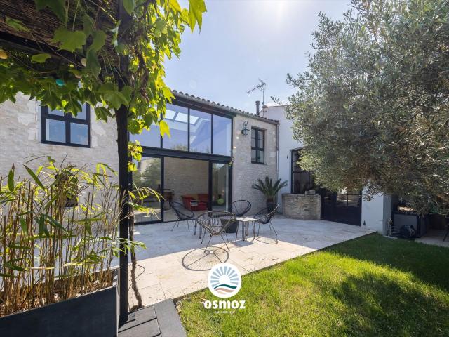Propriété De Caractère Au Coeur De L'houmeau ! 245m² L'Houmeau
